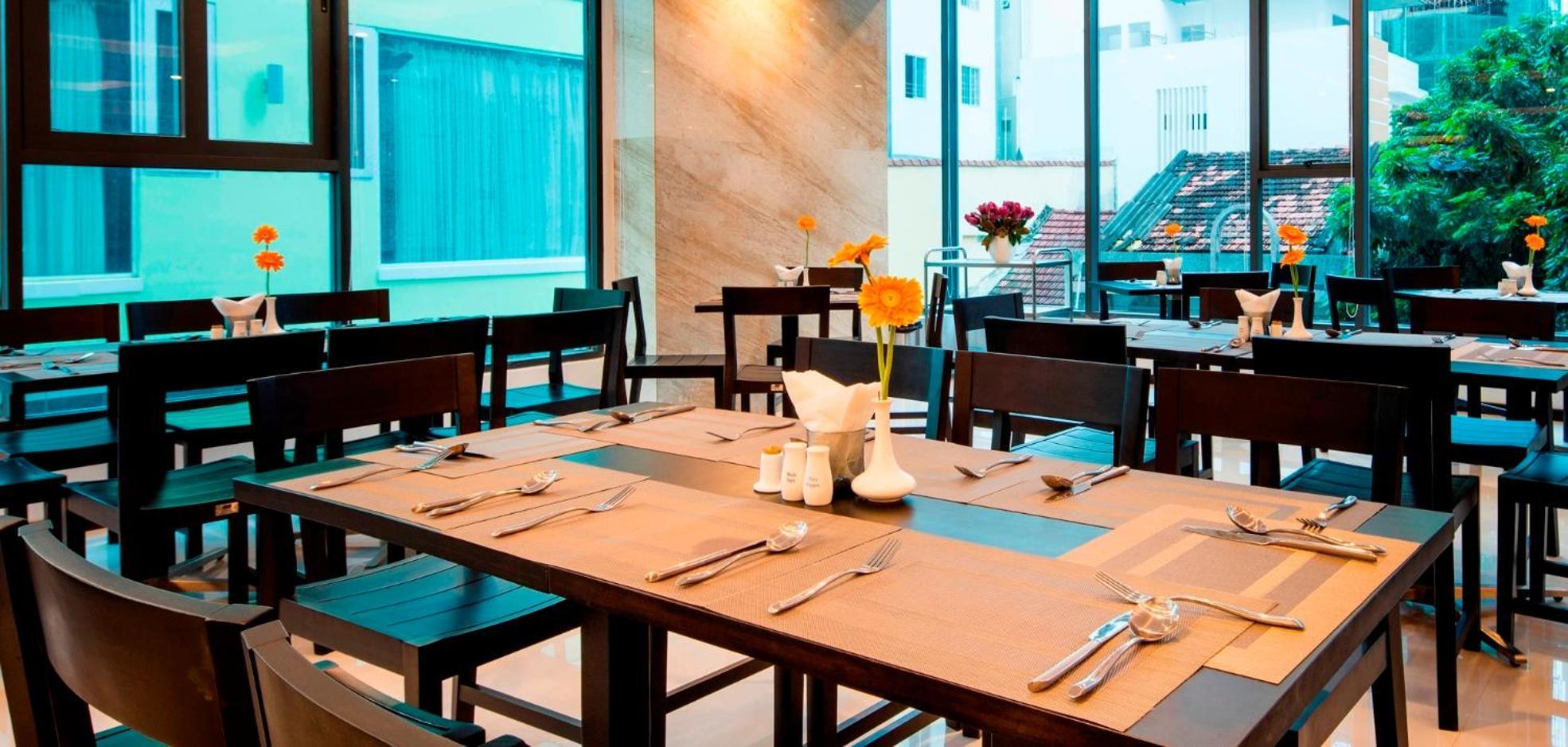 Meriton Hotel Nha Trang Exterior photo