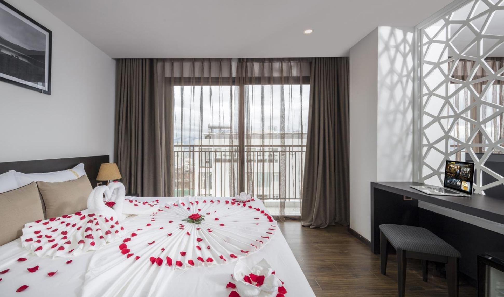 Meriton Hotel Nha Trang Exterior photo