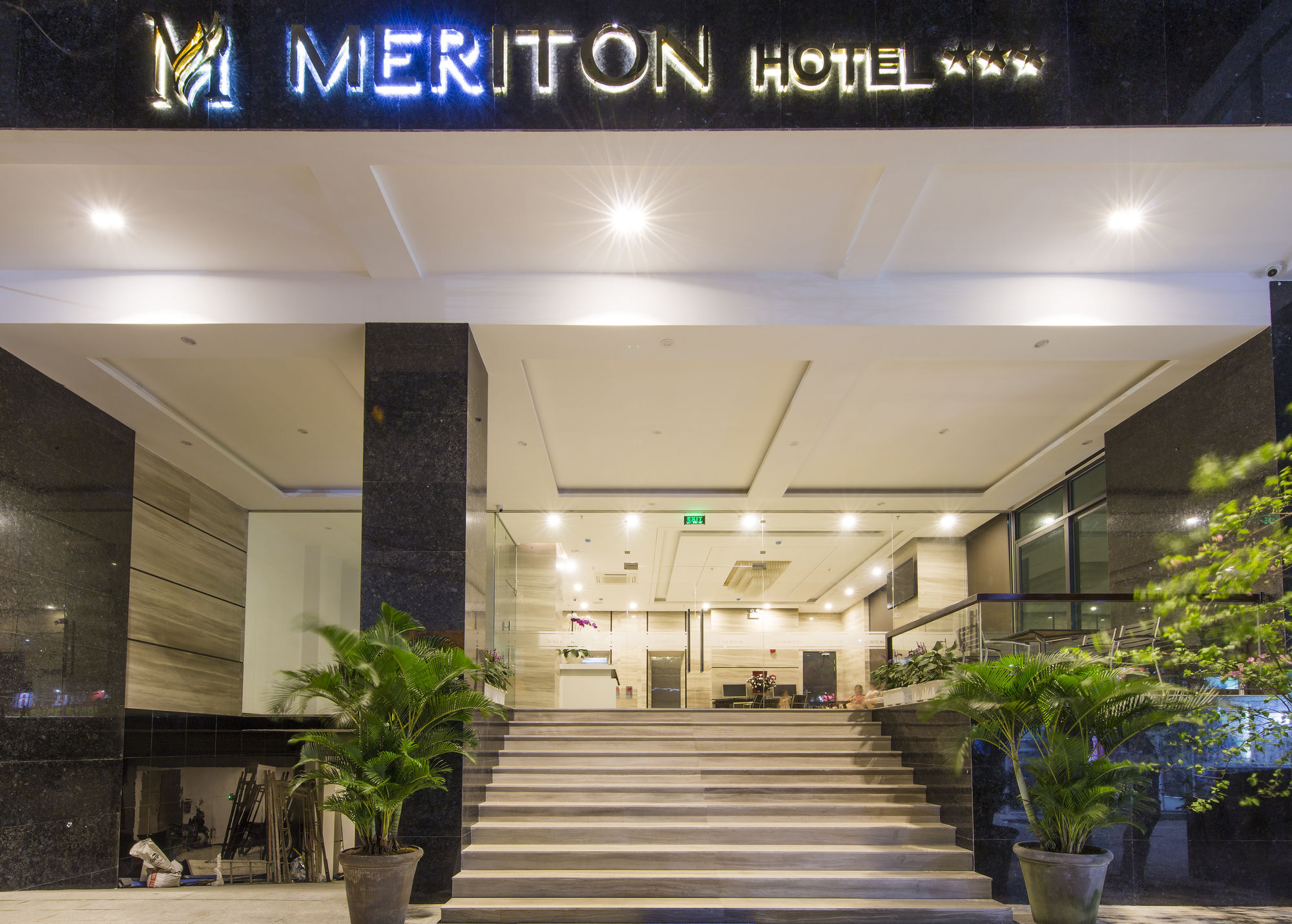 Meriton Hotel Nha Trang Exterior photo
